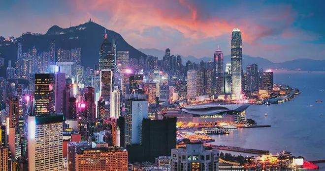 香港，繁荣国际都市与文化交汇的璀璨明珠